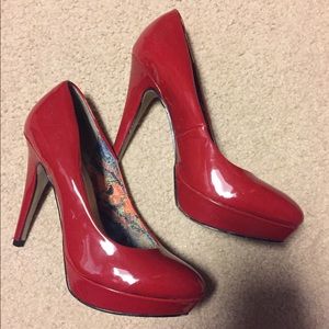 Red maden girl pumps